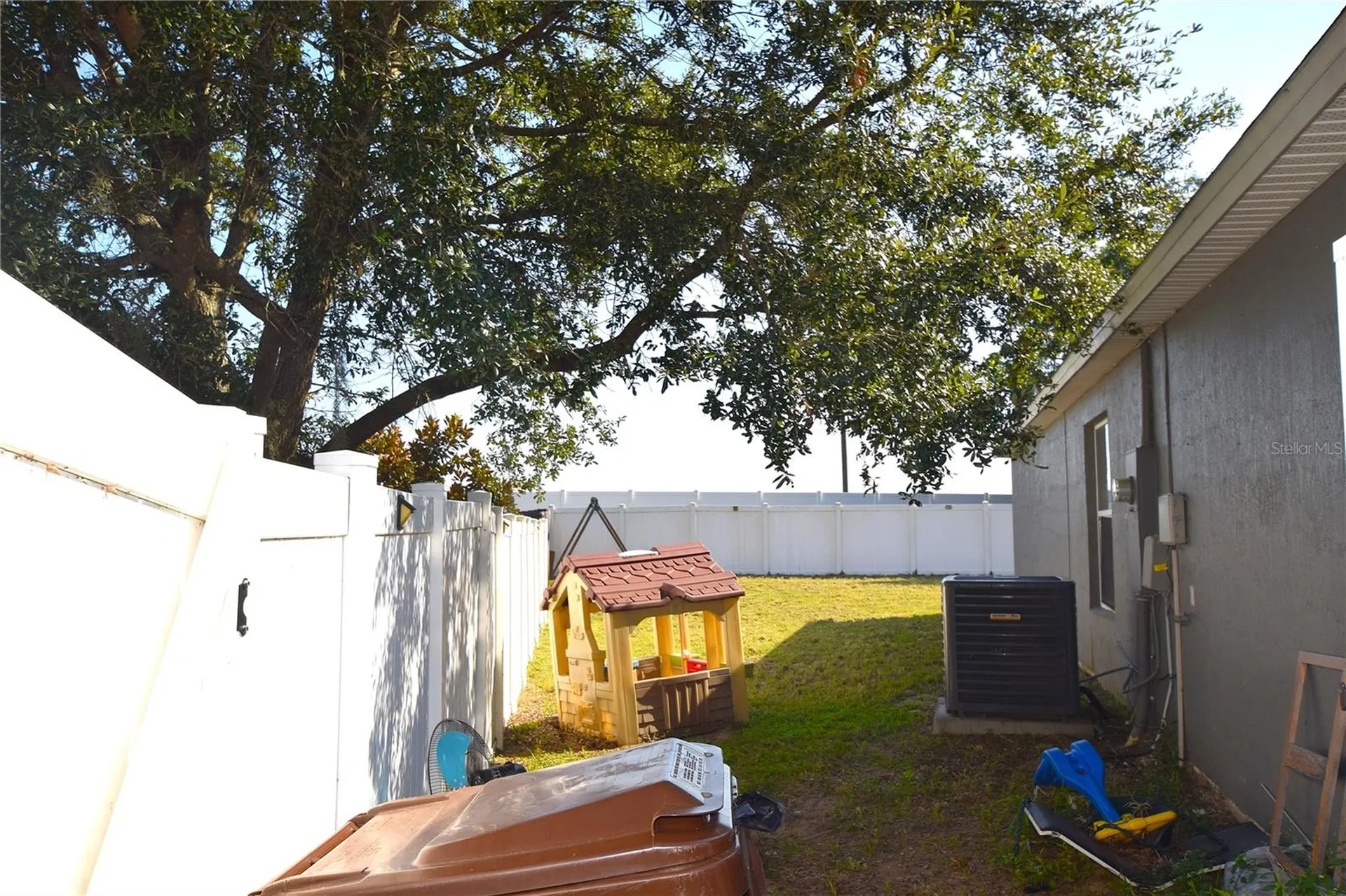 500 Lake Charles Drive Davenport FL 33837