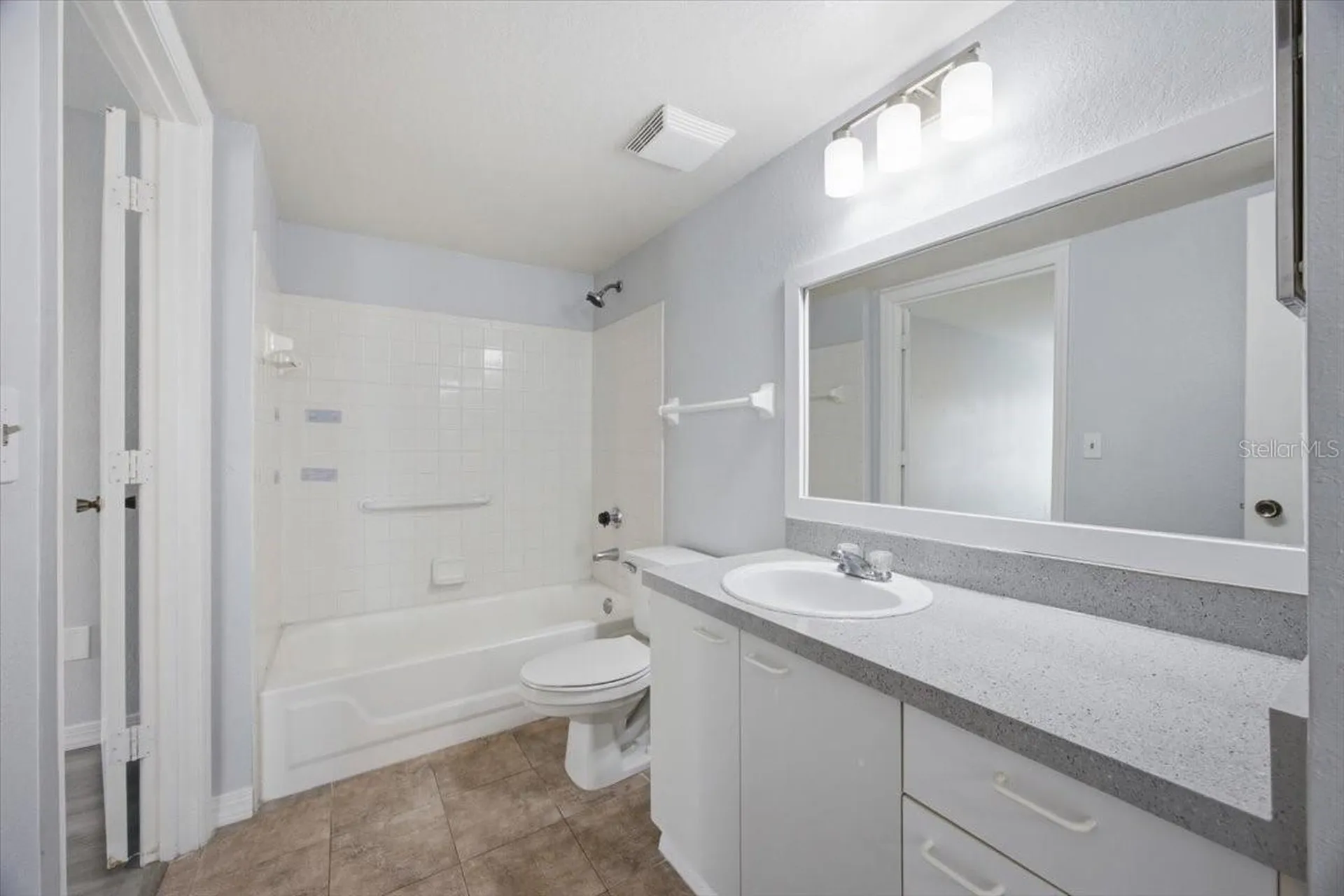 1610 Columbia Arms Circle Kissimmee FL 34741