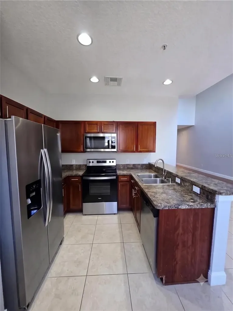 10158 Ridgebloom Avenue Orlando FL 32829