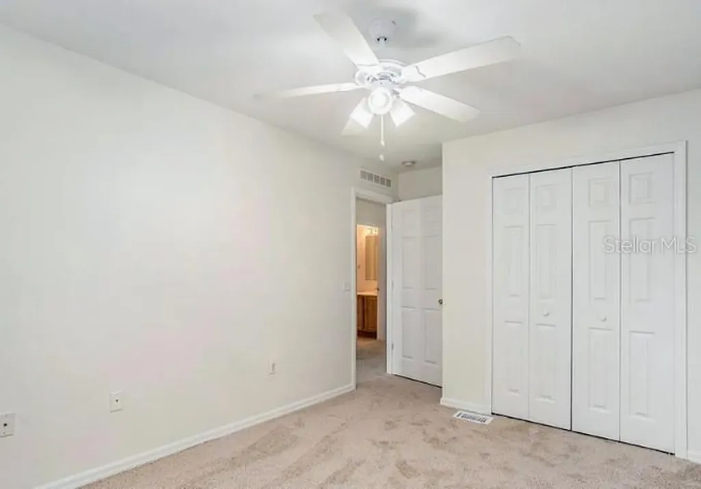 9836 Ashburn Lake Drive Tampa FL 33610