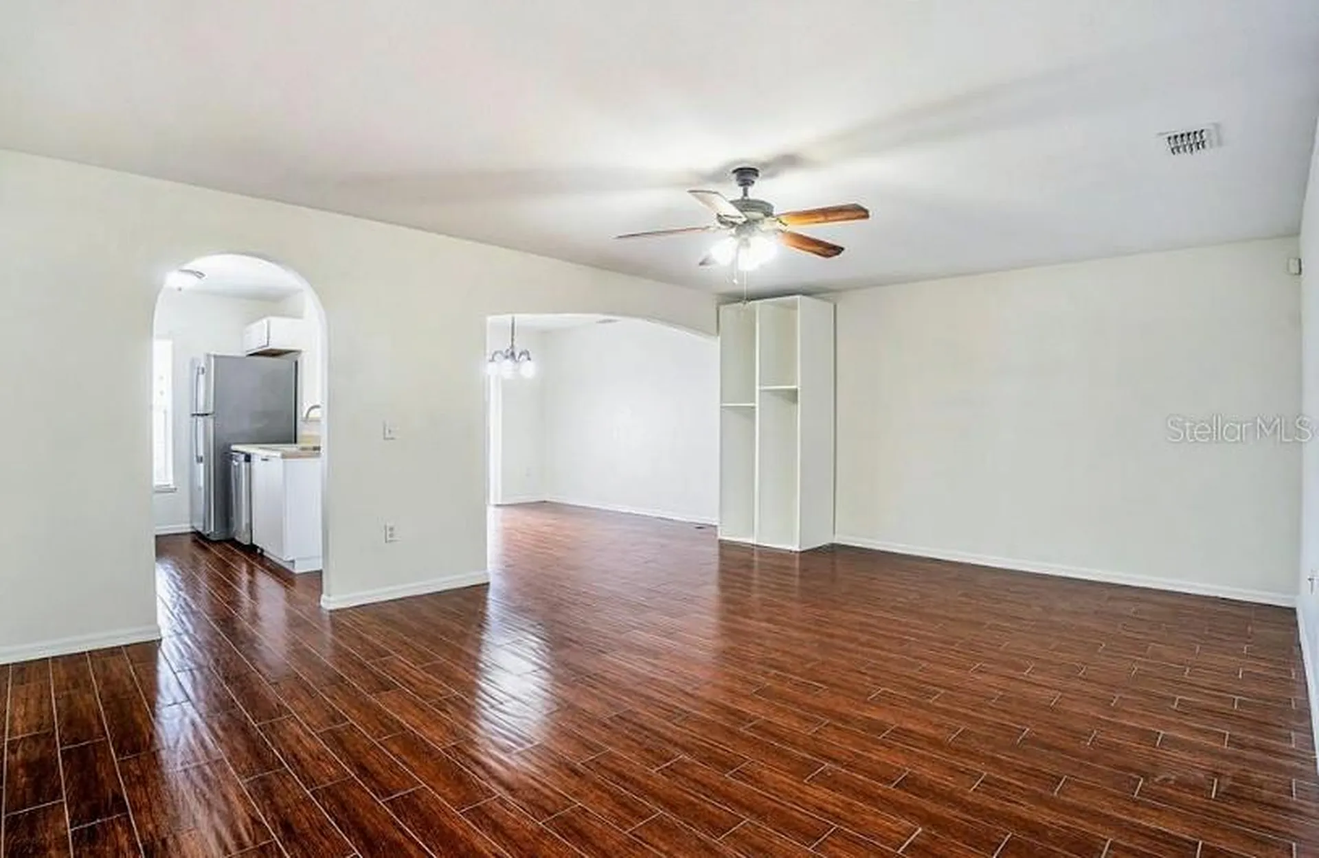 9836 Ashburn Lake Drive Tampa FL 33610