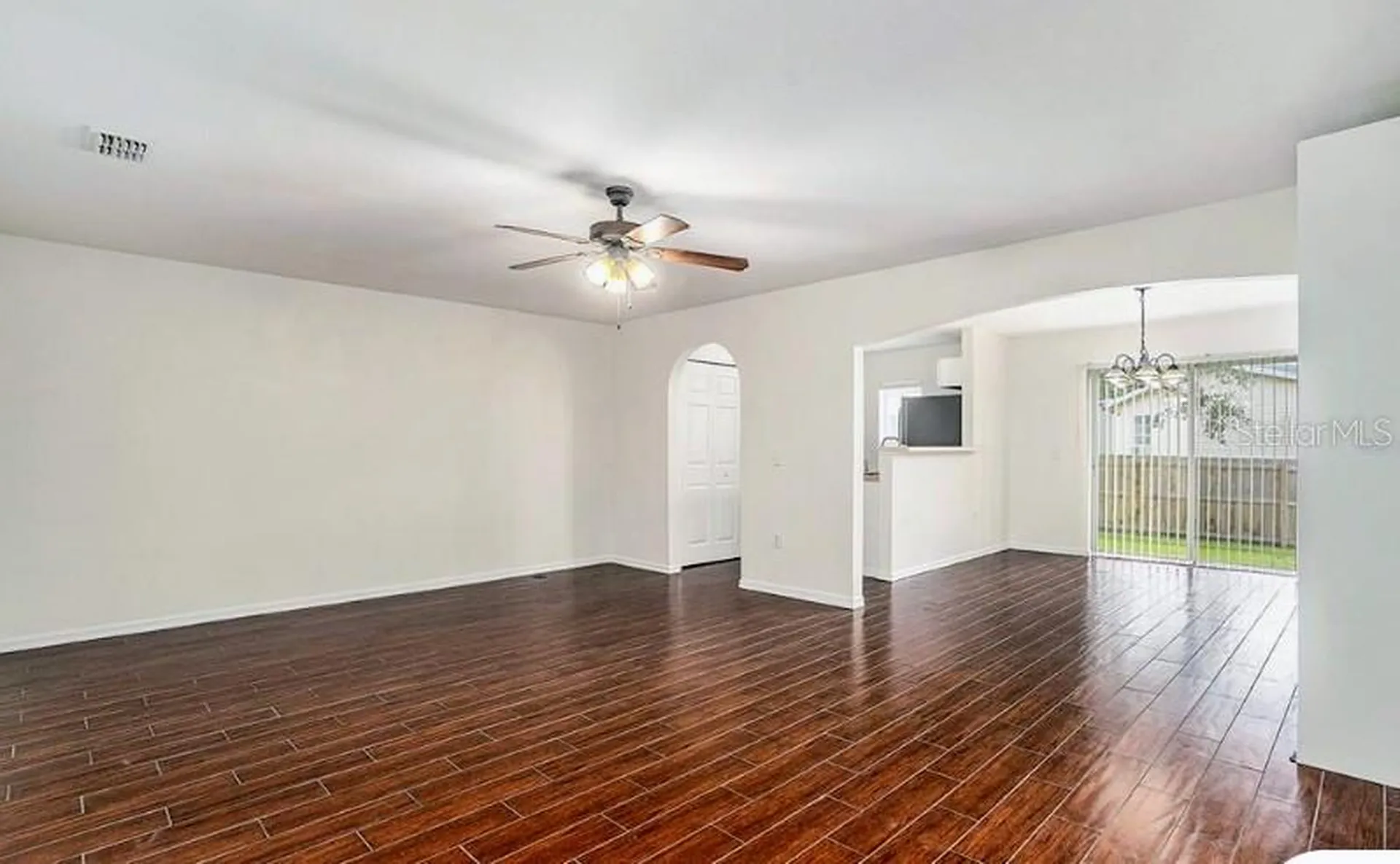 9836 Ashburn Lake Drive Tampa FL 33610