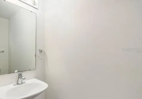 9836 Ashburn Lake Drive Tampa FL 33610