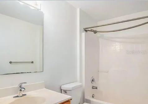 9836 Ashburn Lake Drive Tampa FL 33610