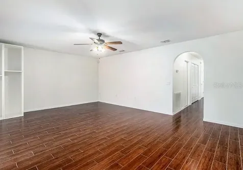 9836 Ashburn Lake Drive Tampa FL 33610