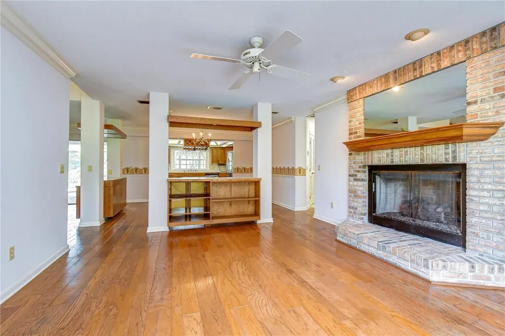 914 S Miller Road Valrico FL 33594