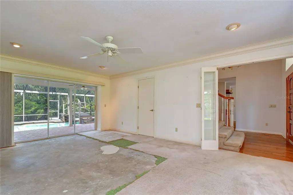 914 S Miller Road Valrico FL 33594