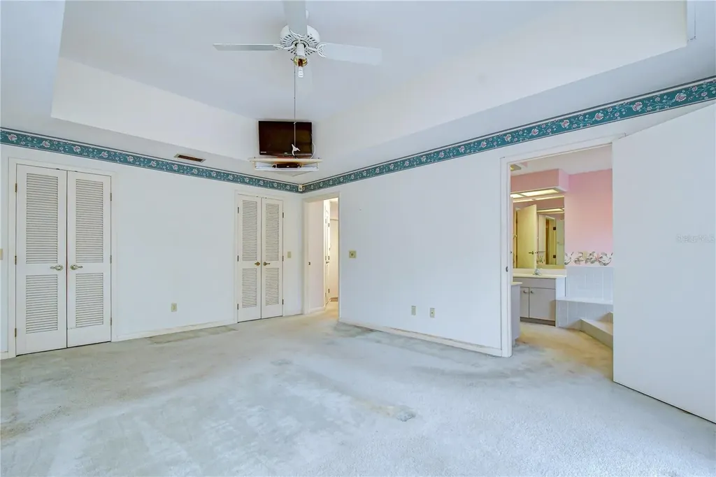 914 S Miller Road Valrico FL 33594