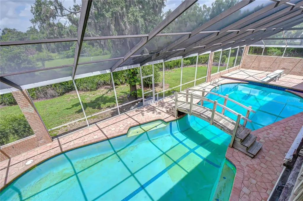 914 S Miller Road Valrico FL 33594
