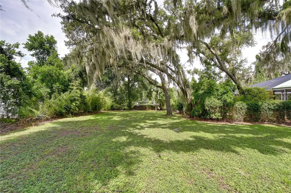 914 S Miller Road Valrico FL 33594
