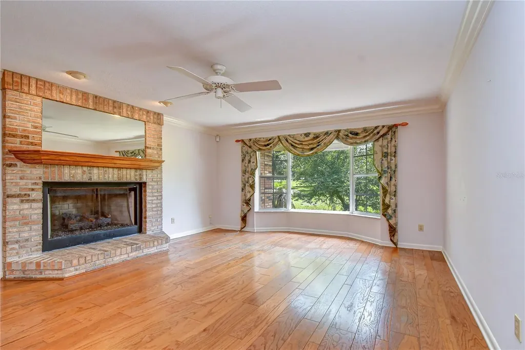 914 S Miller Road Valrico FL 33594