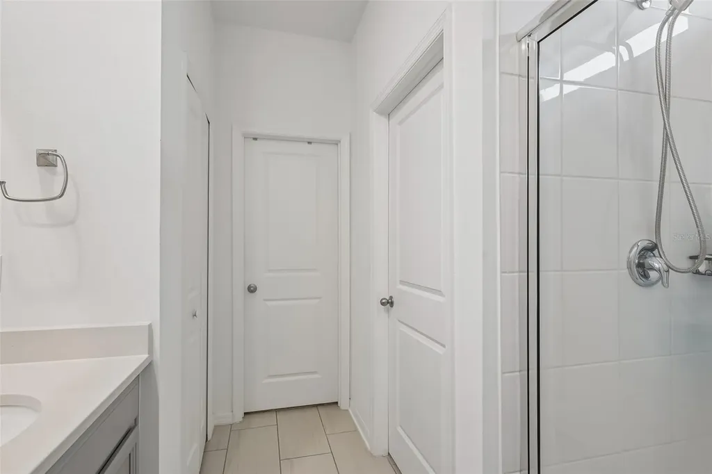 5518 Los Robles Court Palmetto FL 34221