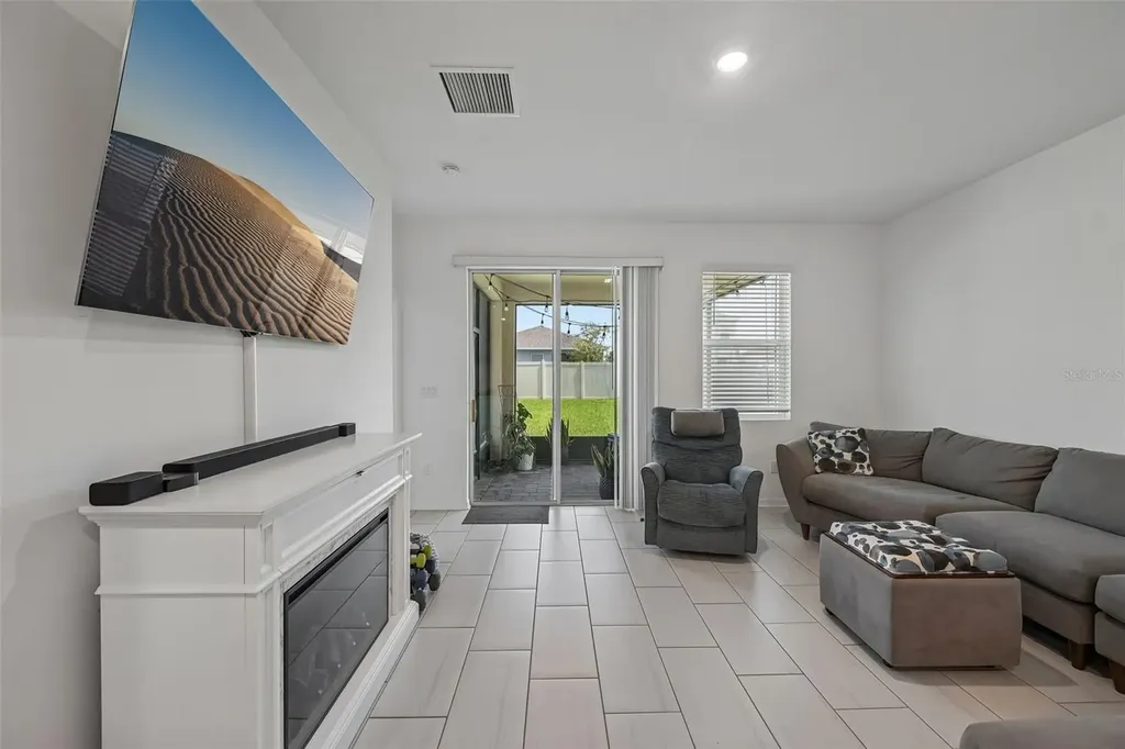 5518 Los Robles Court Palmetto FL 34221