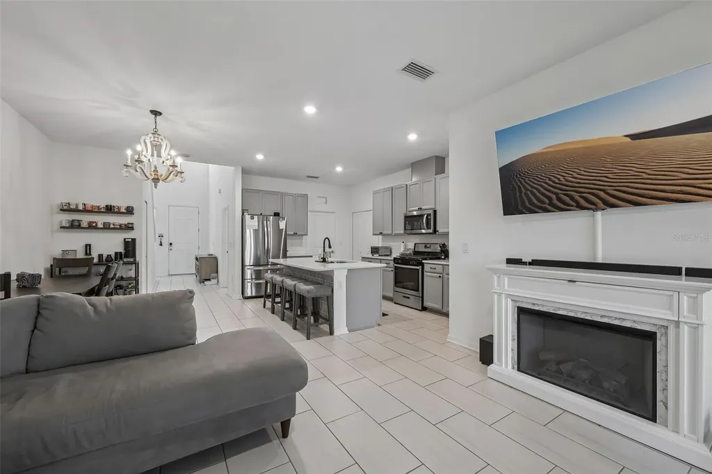 5518 Los Robles Court Palmetto FL 34221