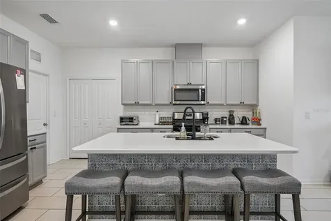 5518 Los Robles Court Palmetto FL 34221