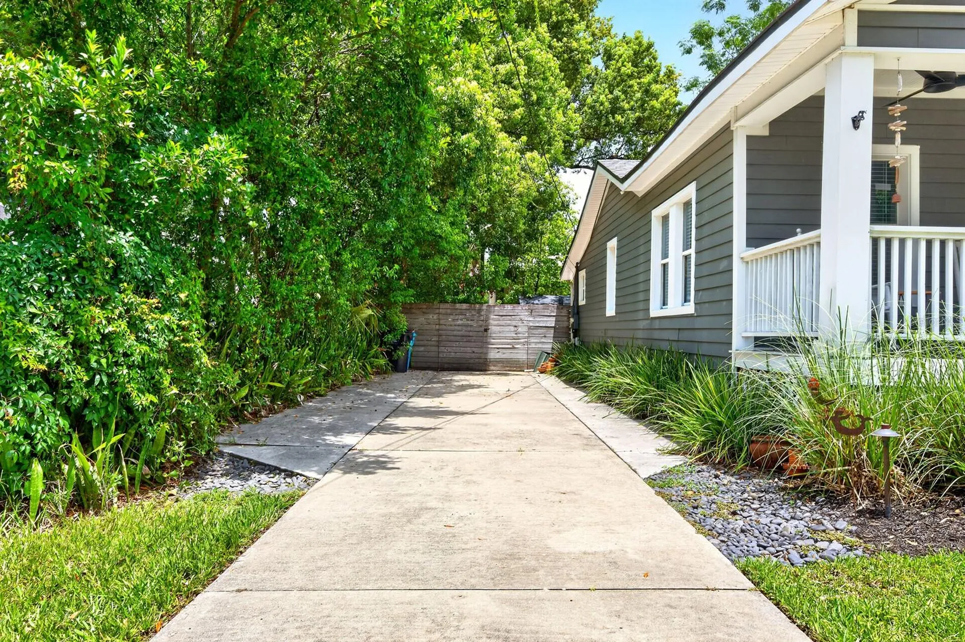 1409 E Gore Street Orlando FL 32806