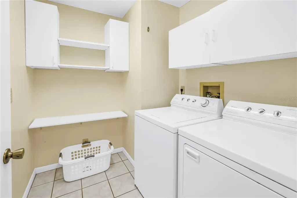 3174 Windrush Sarasota FL 34235