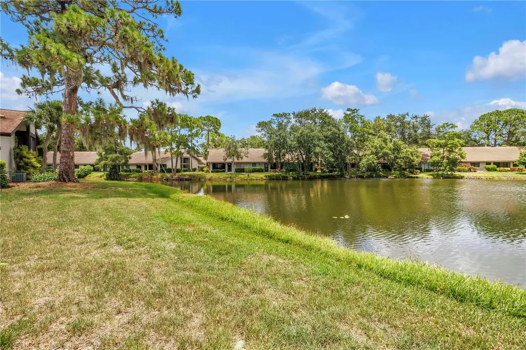 3174 Windrush Sarasota FL 34235
