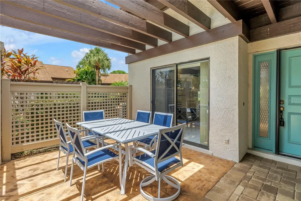 3174 Windrush Sarasota FL 34235