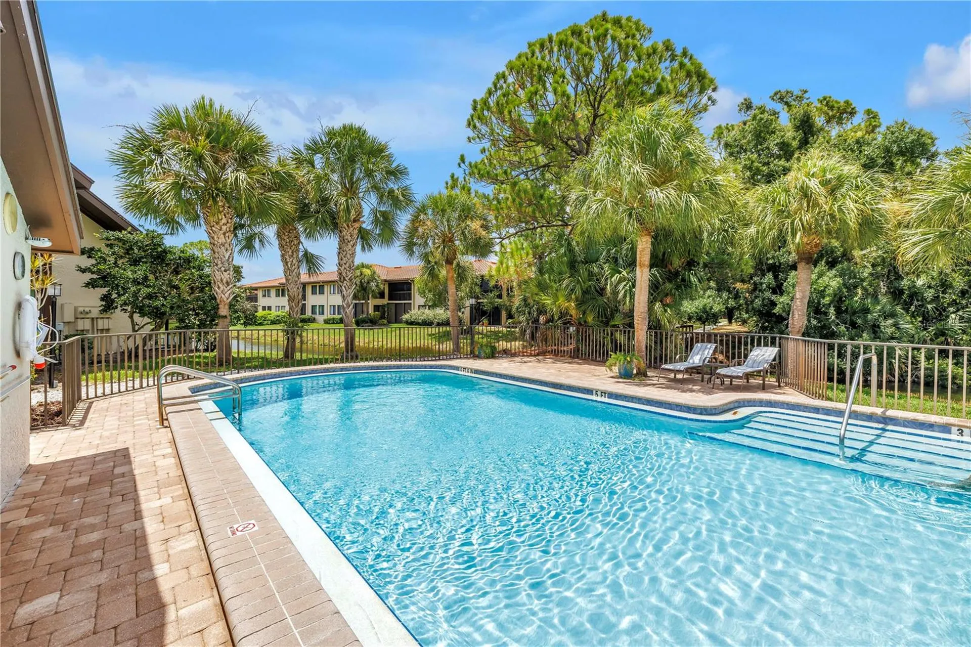 3174 Windrush Sarasota FL 34235