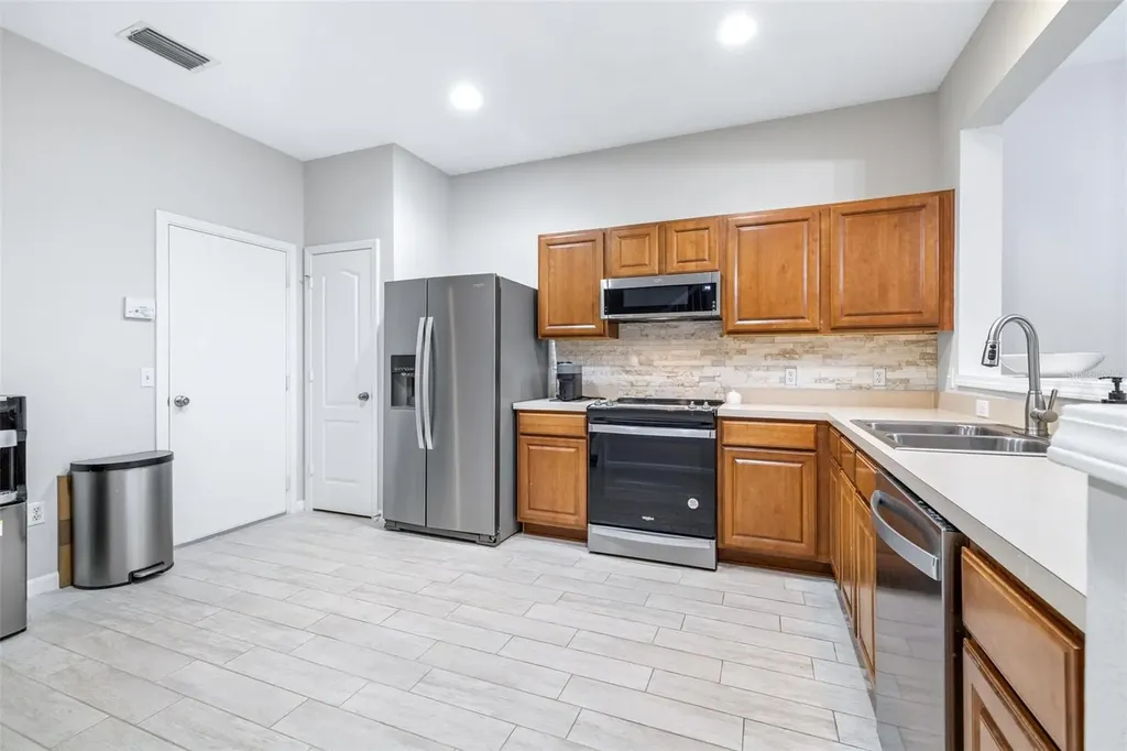 5005 Barnstead Drive Riverview FL 33578