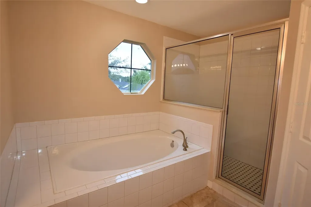 527 Bristol Circle Kissimmee FL 34758