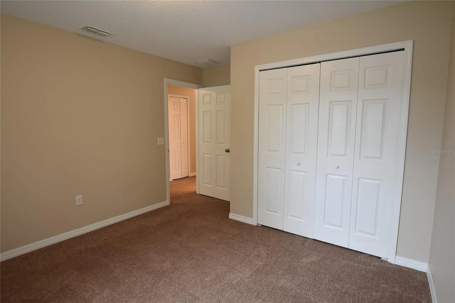 527 Bristol Circle Kissimmee FL 34758