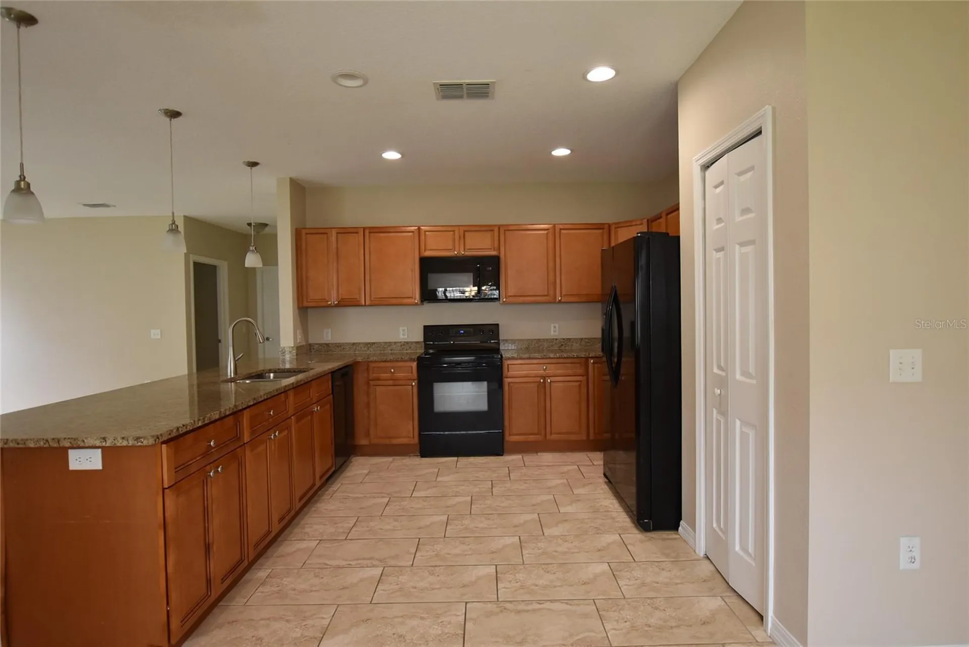 527 Bristol Circle Kissimmee FL 34758