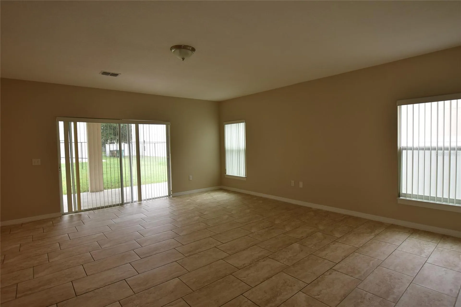 527 Bristol Circle Kissimmee FL 34758