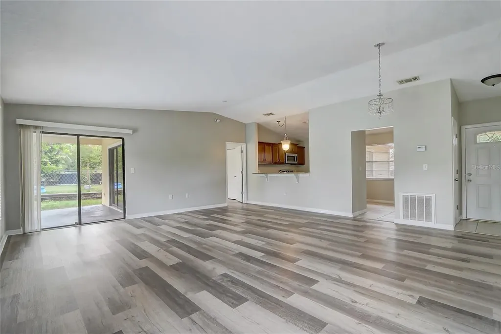 104 Turin Way Kissimmee FL 34758