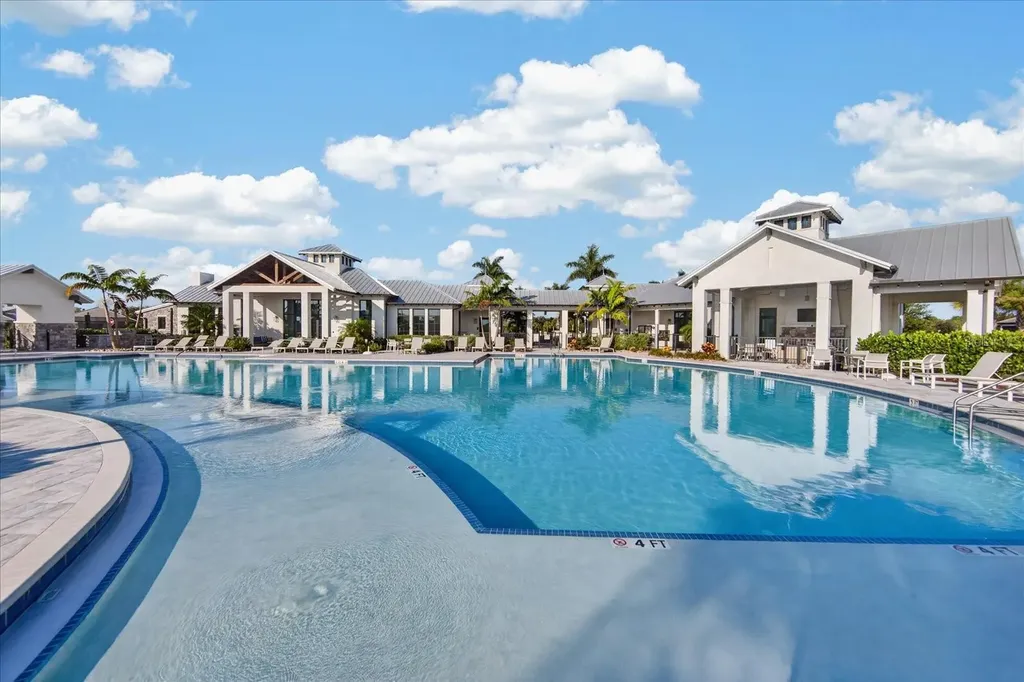16929 Seraphic Trail Bradenton FL 34211