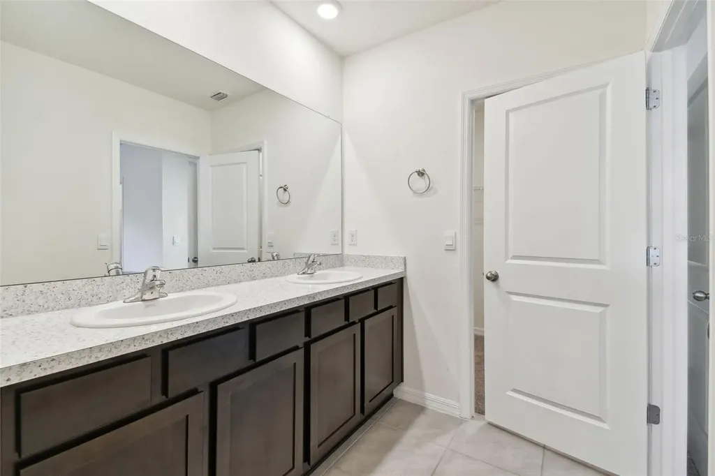 2880 Evergreen Elm Pass Wesley Chapel FL 33543