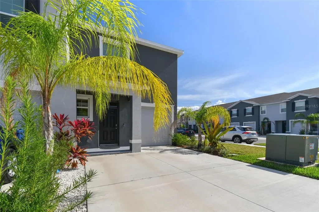 2880 Evergreen Elm Pass Wesley Chapel FL 33543