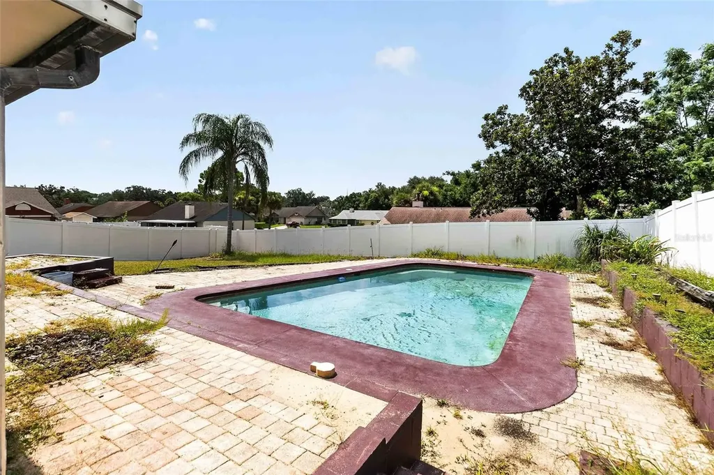 2738 Foxwood Court Orlando FL 32818