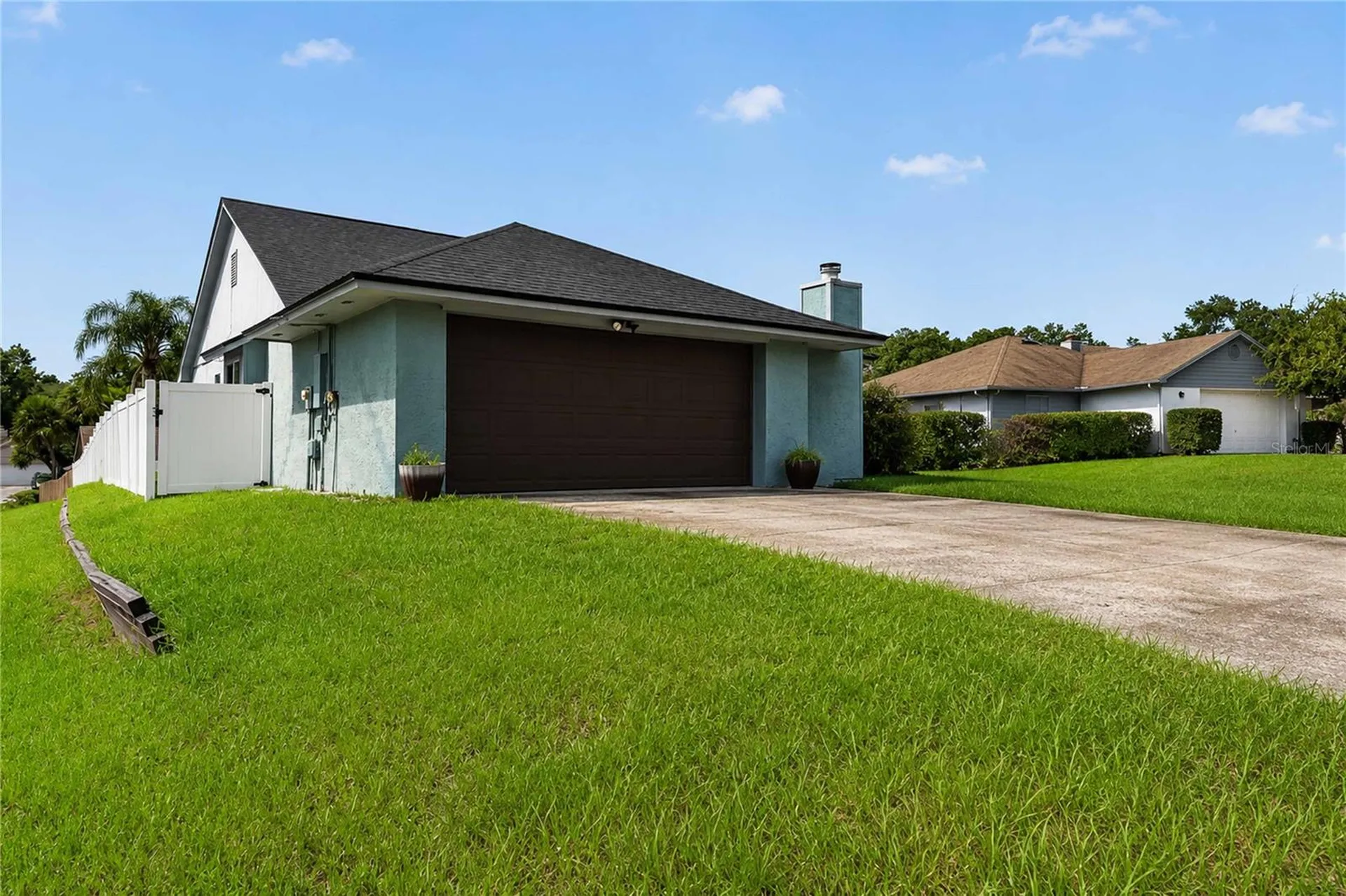 2738 Foxwood Court Orlando FL 32818