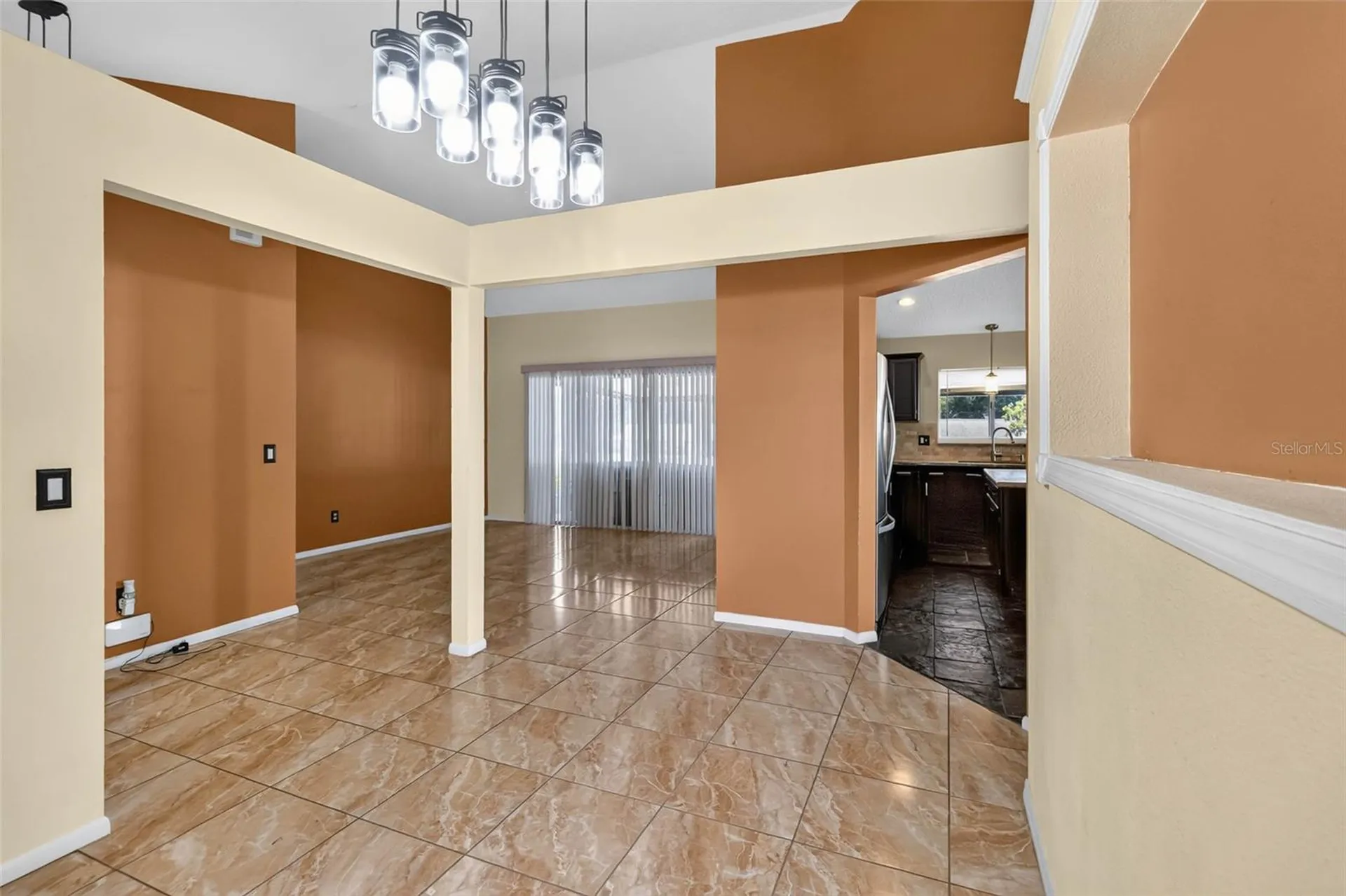 2738 Foxwood Court Orlando FL 32818
