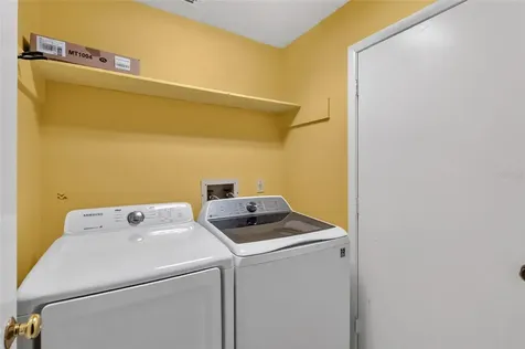 2738 Foxwood Court Orlando FL 32818