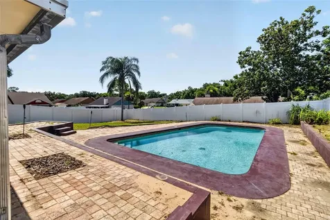 2738 Foxwood Court Orlando FL 32818