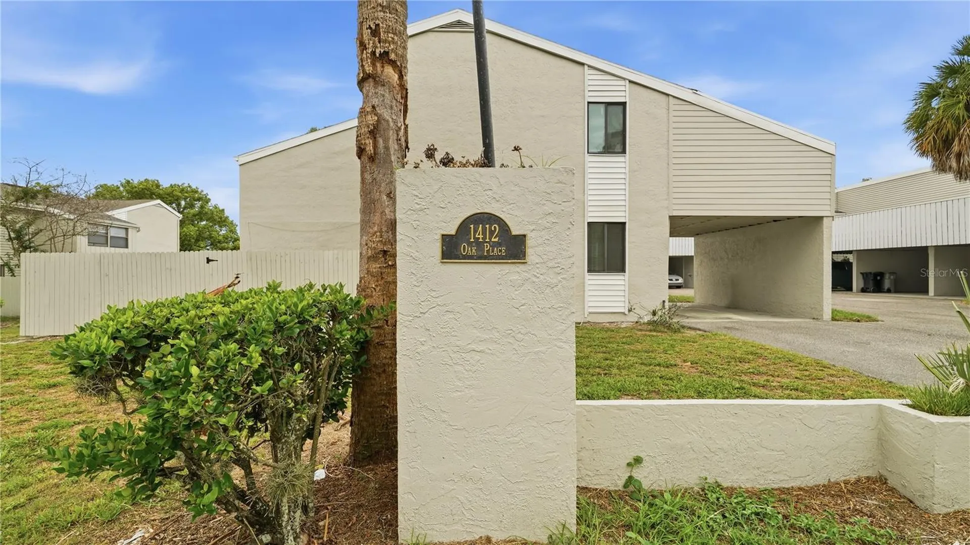 1412 Oak Place Apopka FL 32712