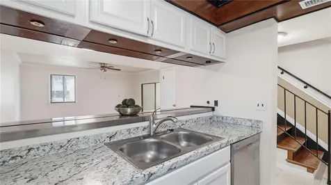 1412 Oak Place Apopka FL 32712