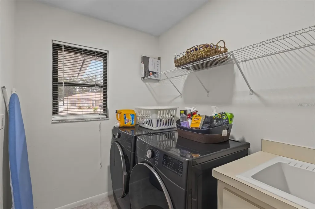 4308 Pasadena Circle Sarasota FL 34233