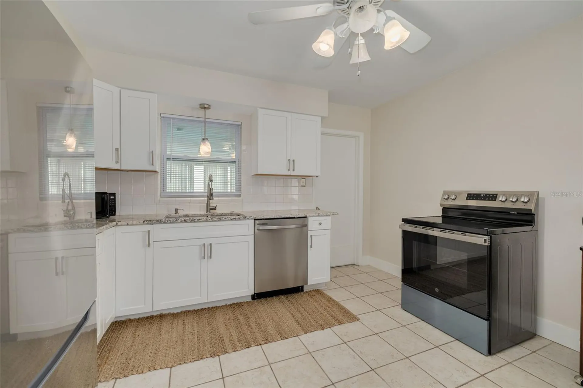 531 75th Avenue N St Petersburg FL 33702