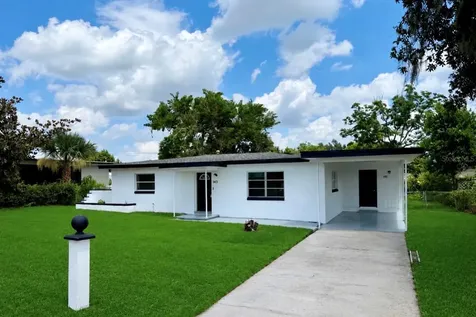 143 W Martin Street Apopka FL 32712