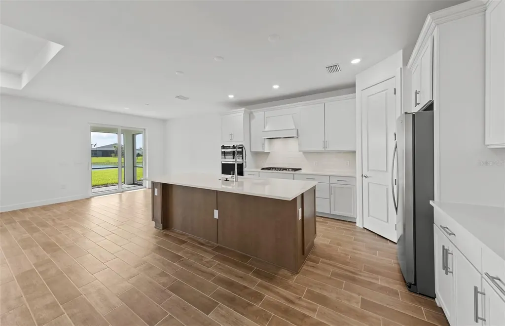 7617 Fulham Avenue Bradenton FL 34210