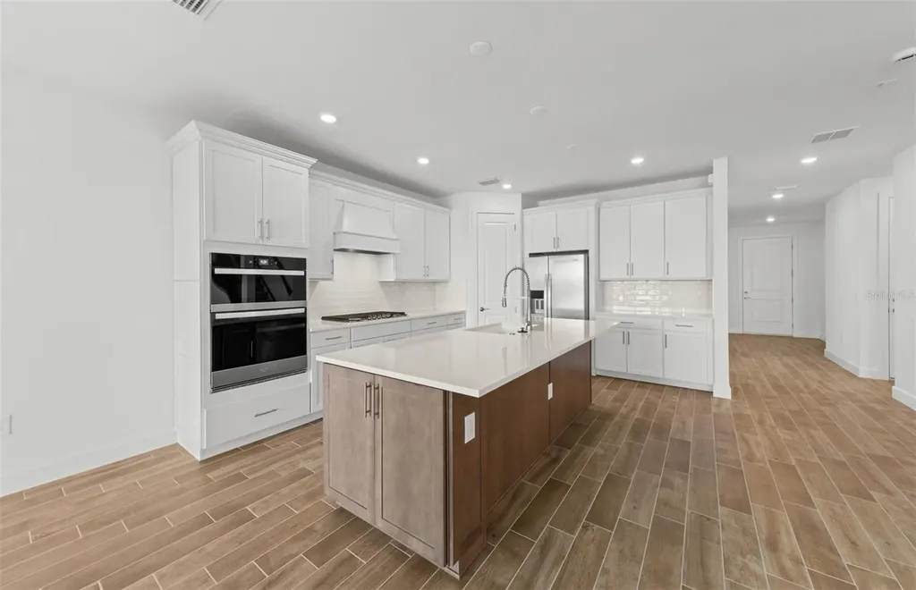 7617 Fulham Avenue Bradenton FL 34210