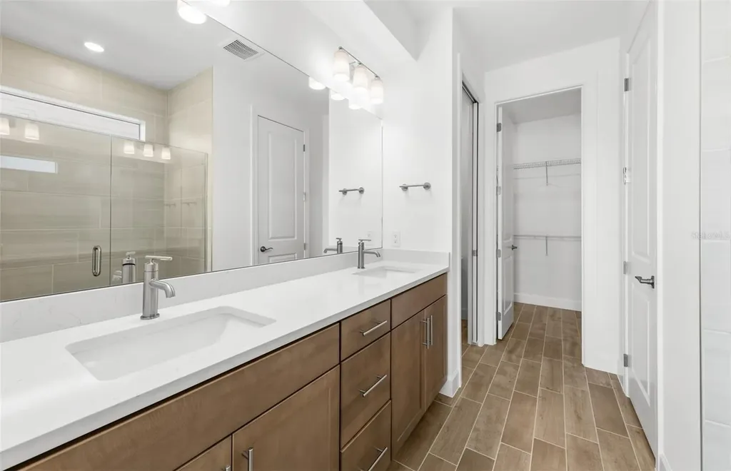 7617 Fulham Avenue Bradenton FL 34210
