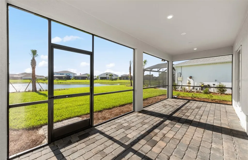 7617 Fulham Avenue Bradenton FL 34210