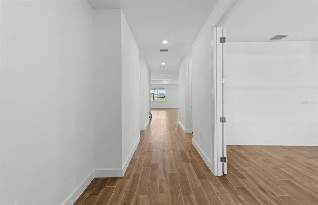 7617 Fulham Avenue Bradenton FL 34210