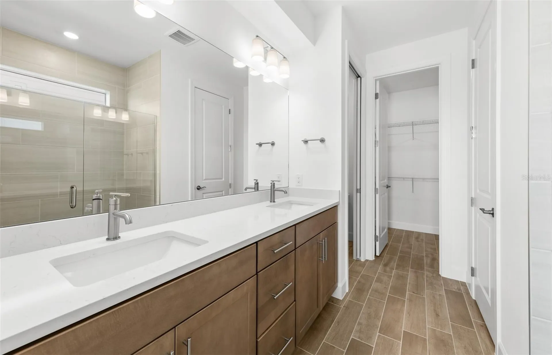 7617 Fulham Avenue Bradenton FL 34210