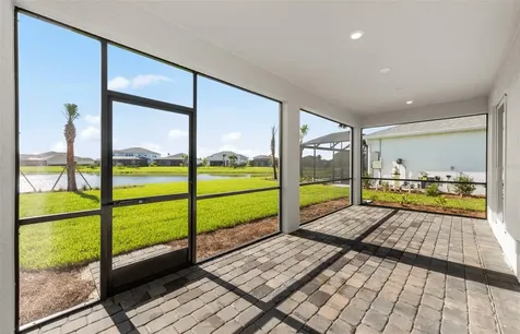 7617 Fulham Avenue Bradenton FL 34210